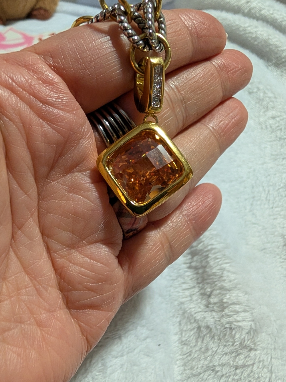 Premier Designs "First Class" Necklace - Picture 2 of 5